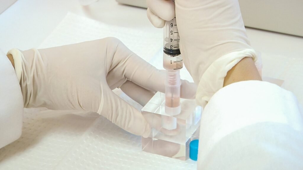 Anvisa alerta para riscos da tirzepatida em pó vendida na internet