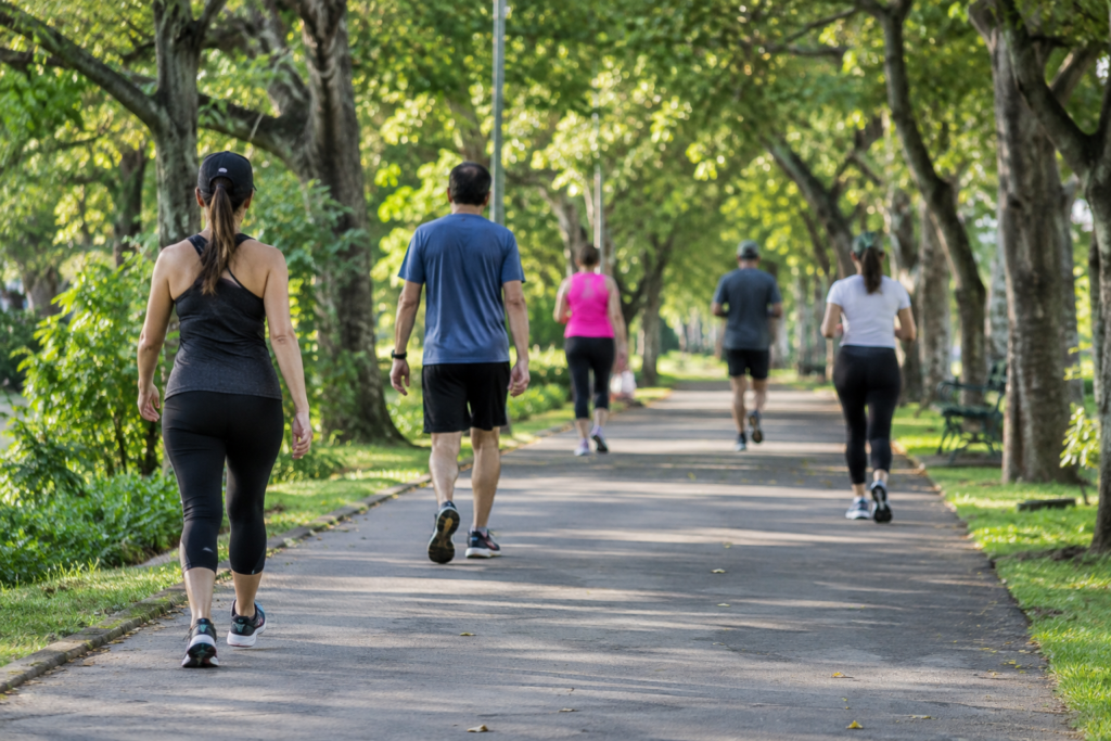 Caminhada não precisa durar 30 minutos nem seguir velocidade fixa para trazer benefícios Caminhada não precisa durar 30 minutos nem seguir velocidade fixa para trazer benefícios