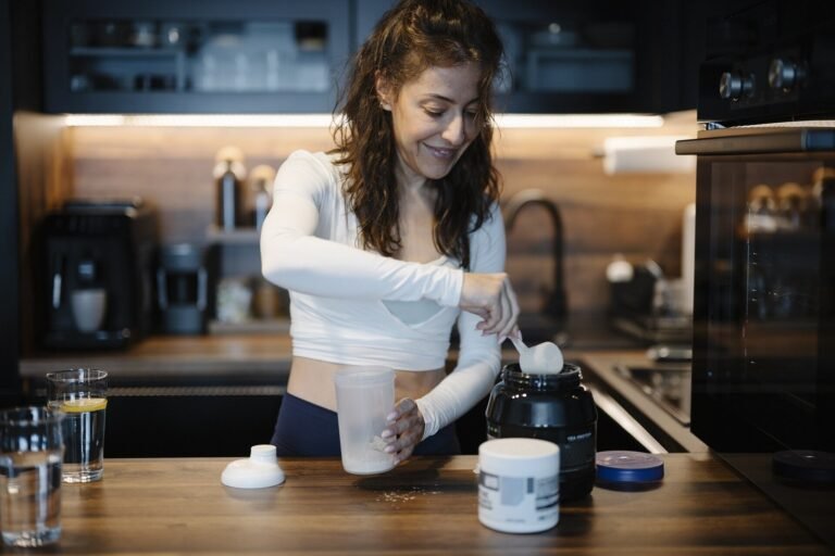 Creatina e suplementos de proteína fazem mal aos rins? Veja o que dizem os estudos