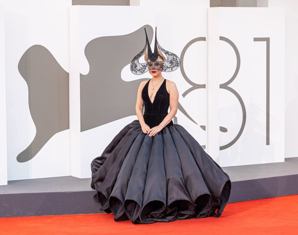 Lady Gaga tem primeira filha por gestação por substituição, diz revista