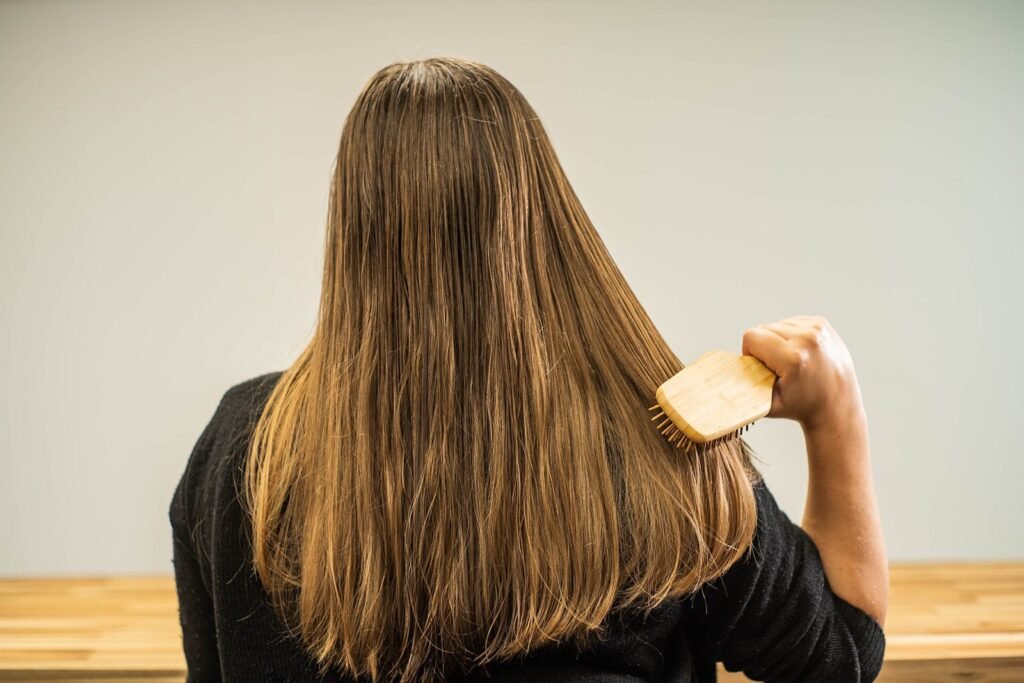 Queda de cabelo em mulheres: sinais que pedem investigação