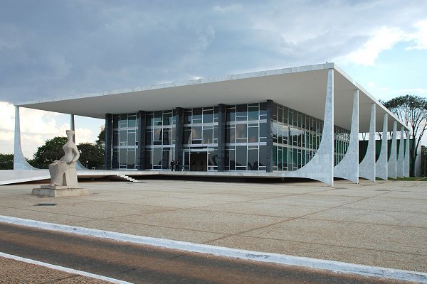 STF unifica licença-maternidade de mães biológicas e adotantes Supremo Tribunal Federal