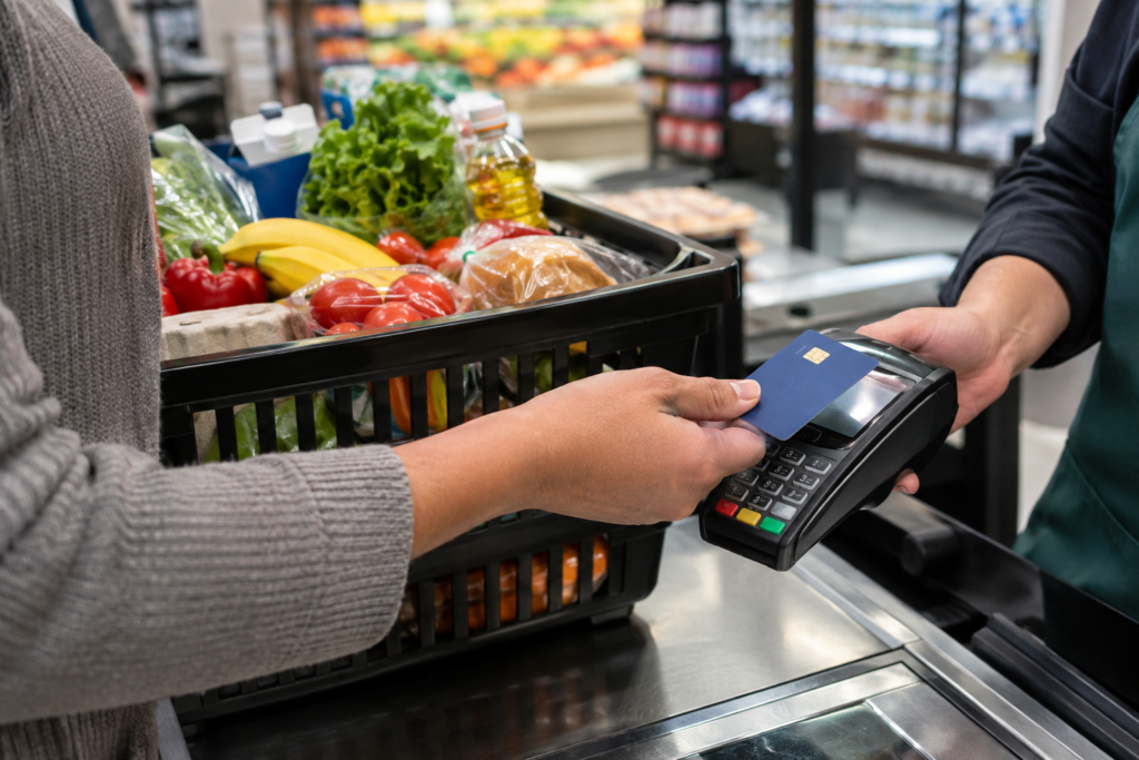 Vale-alimentação e vale-refeição terão aceitação ampliada a partir de novembro Vale-alimentação e vale-refeição terão aceitação ampliada a partir de novembro