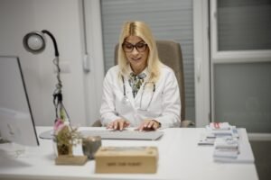 Gluteoplastia: riscos da cirurgia e sinais de alerta na recuperação