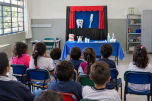 Saúde bucal infantil: peça gratuita chega a escolas de Vinhedo