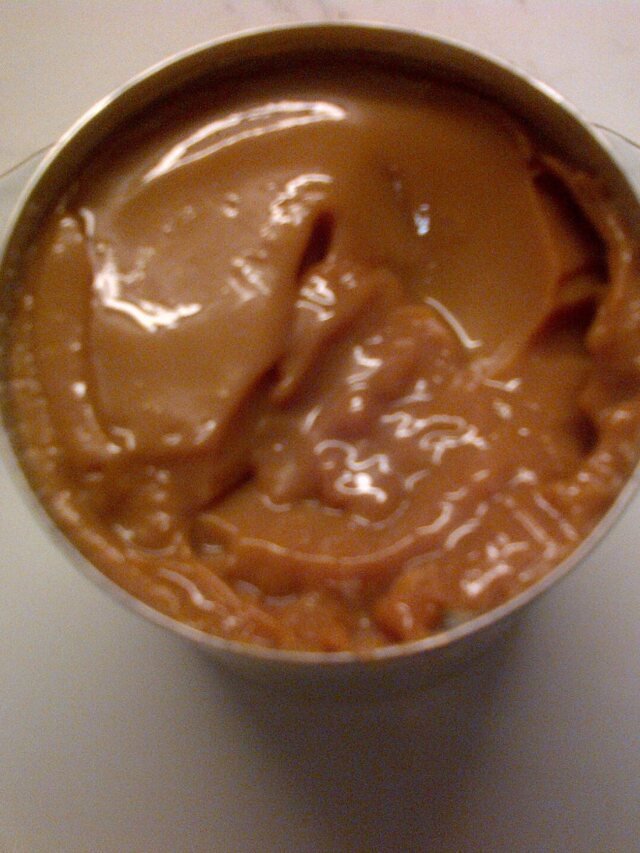 Doce de leite com canela rende seis porções