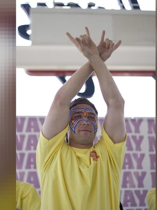 Tim Janus, campeão de competições de comida, morre aos 49 anos
